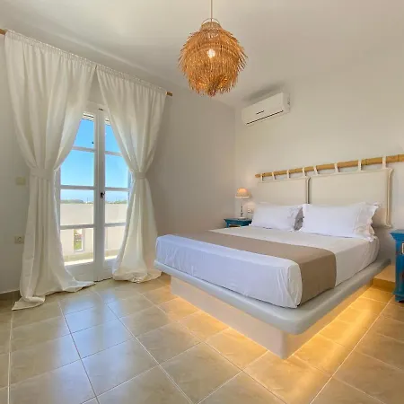 Seaside Naxos • *