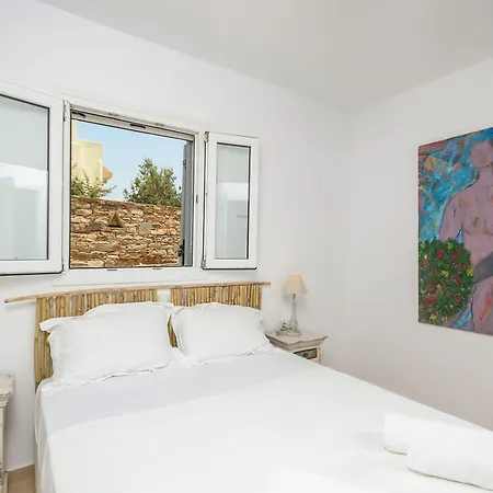 Seaside Naxos • * Plaka (Naxos)