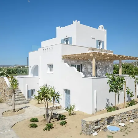 Villa Seaside Naxos • *