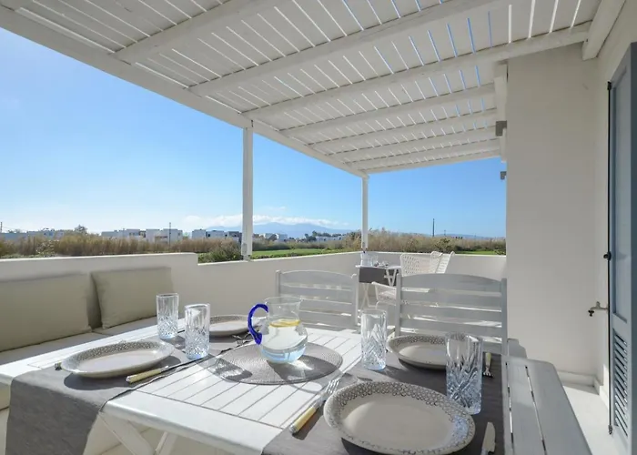 Vila Seaside Naxos • *